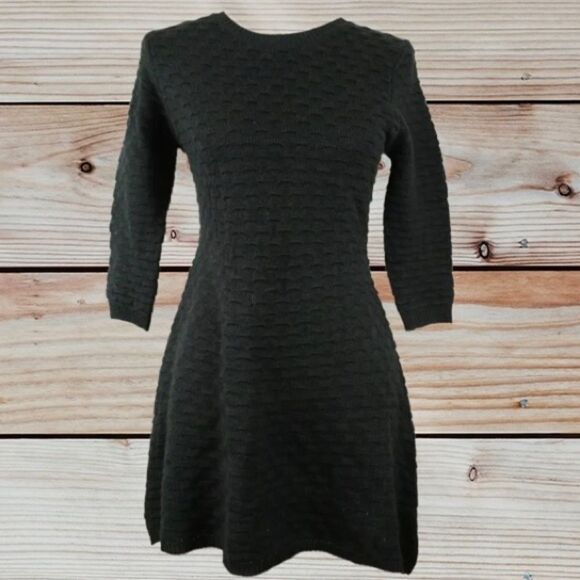 Elodie Dresses & Skirts - Elodie black sweater dress, size large